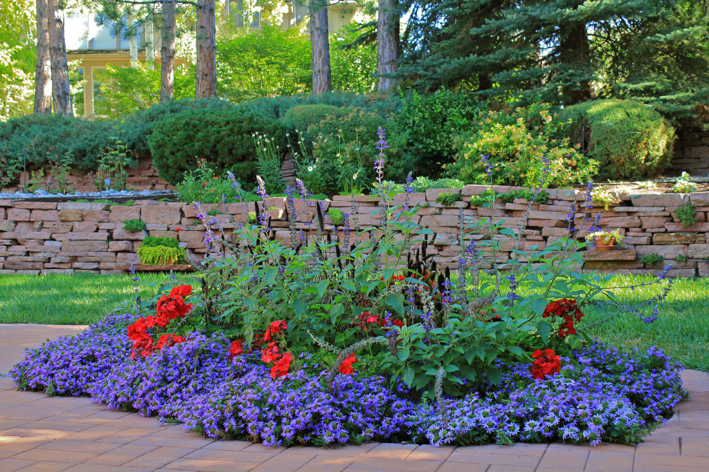 Seasonal Color/Annual Planting City Floral Landscaping